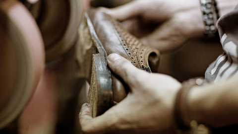 fixing shoe
